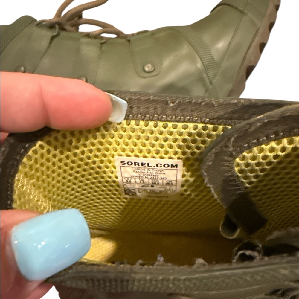 Sorel Stylish Green Women's Boots - Picture 6 of 6